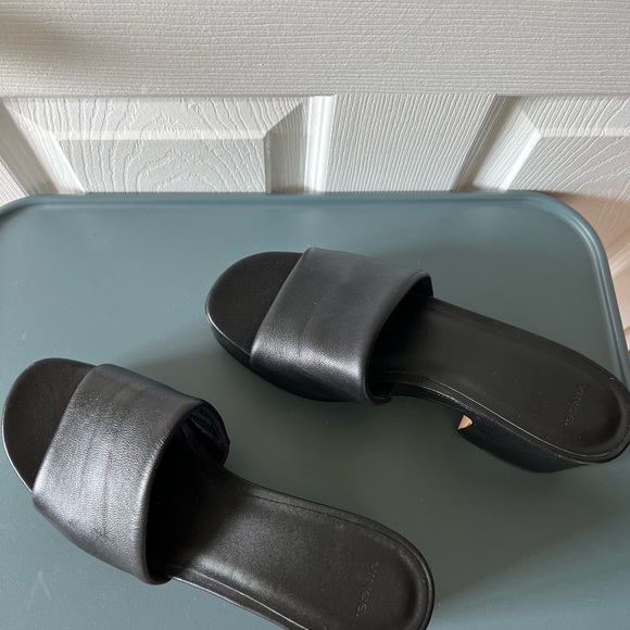 VINCE Margo Platform Sandal - Picture 4 of 6